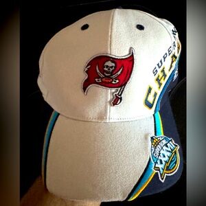 Velcro Tampa bay buccaneers Super Bowl hat!